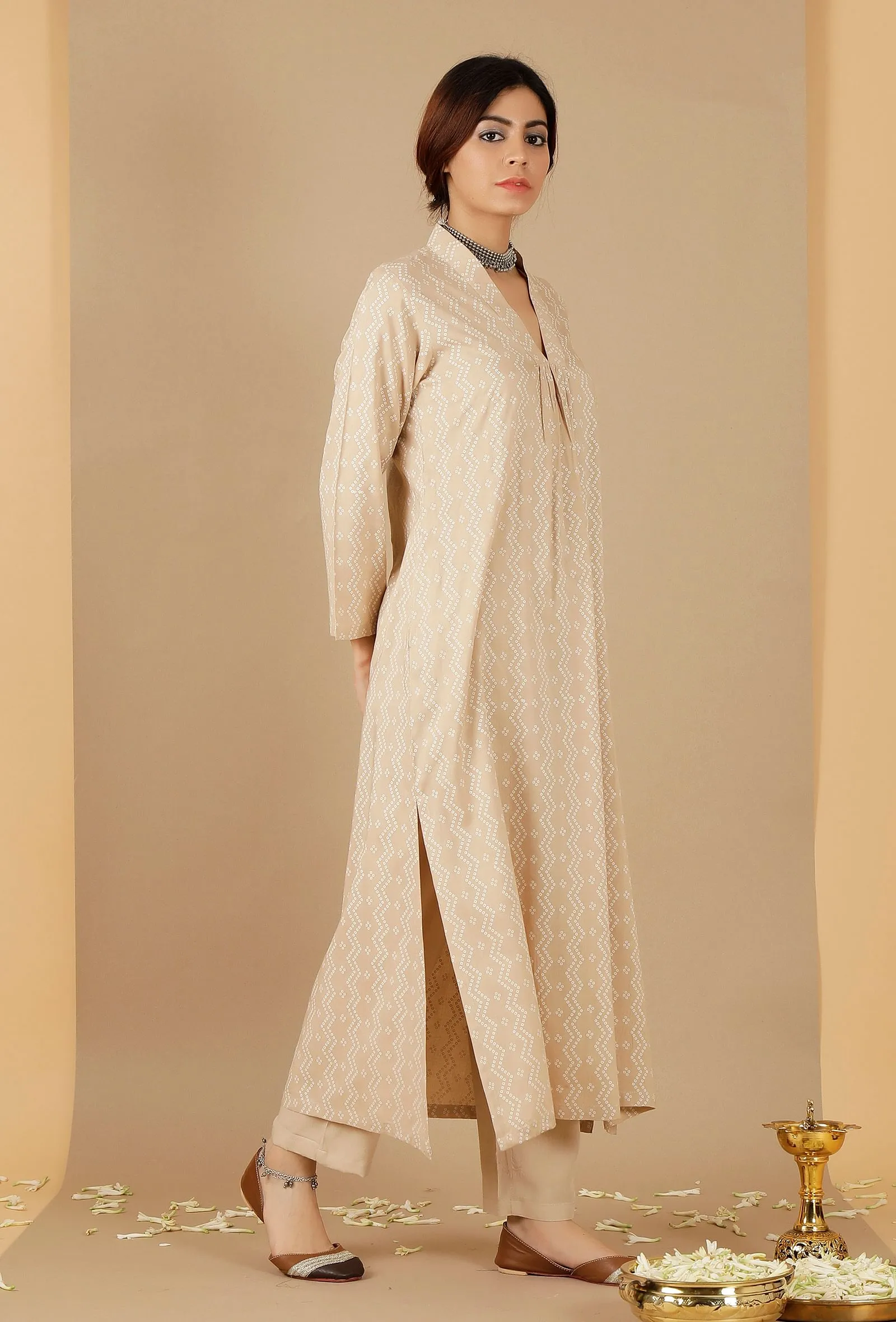 Beige Bandhani Gathered Kurta With Pockets