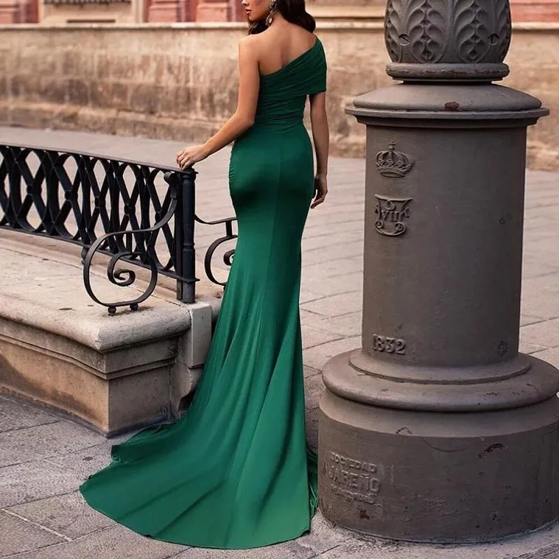 The Proposal Dress - Diva Ruched Gown