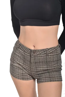 Women's Stretch Plaid Shorts